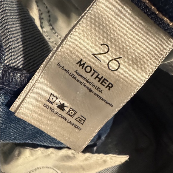 MOTHER The Weekender Fray in Nip It In The Bud - Picture 9 of 10